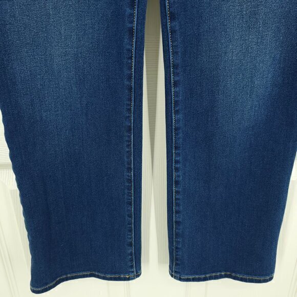 Betabrand Straight-Leg 4-Pocket Yoga Denim MP Dark Blue - Picture 13 of 16